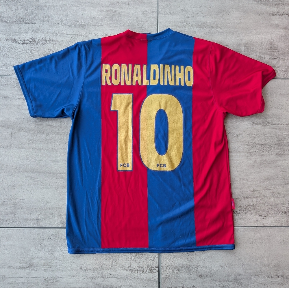 FC Barcelona Ronaldinho 10 Unicef Football Soccer Jersey Adult Medium